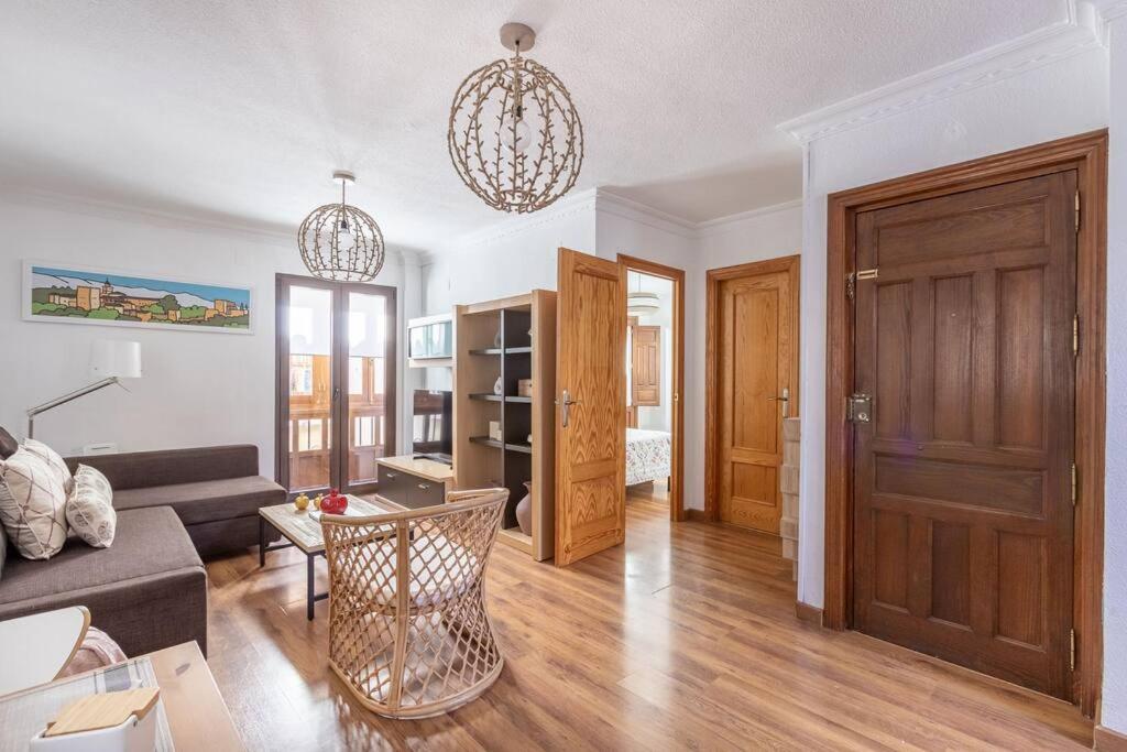 Apartamento Con Terraza A 4 Minutos De La Catedral Granada Buitenkant foto