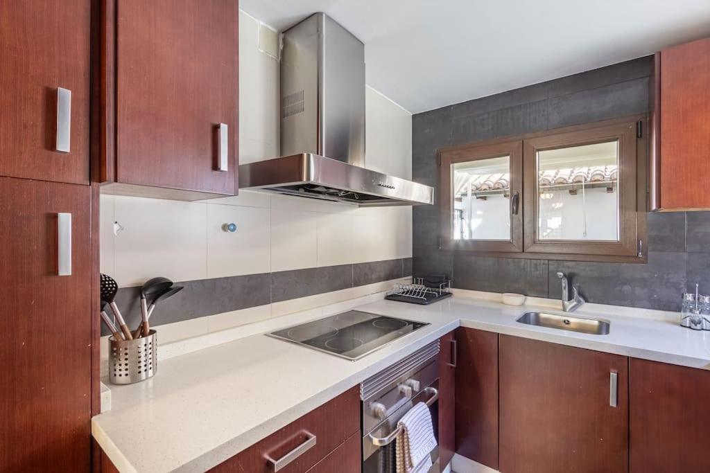 Apartamento Con Terraza A 4 Minutos De La Catedral Granada Buitenkant foto