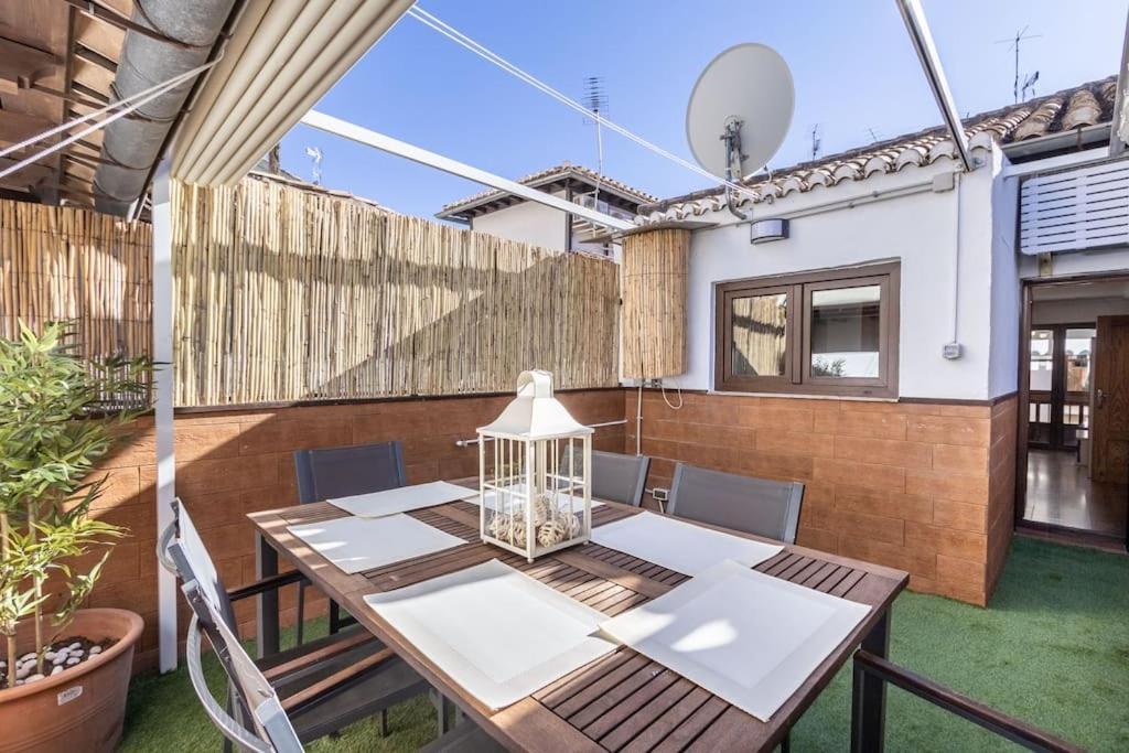 Apartamento Con Terraza A 4 Minutos De La Catedral Granada Buitenkant foto
