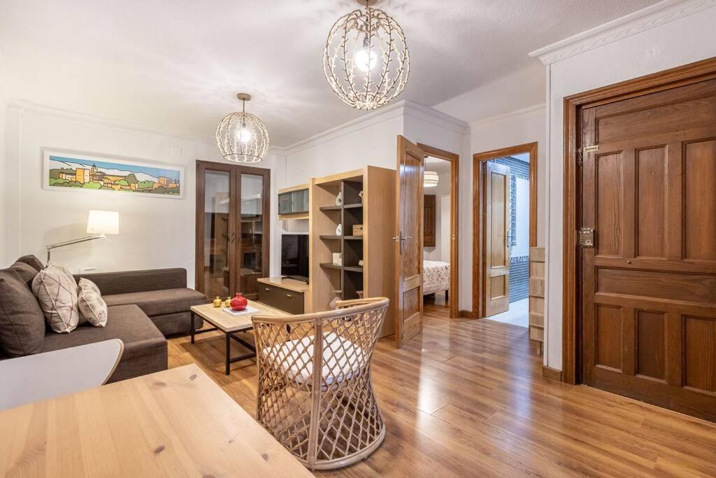 Apartamento Con Terraza A 4 Minutos De La Catedral Granada Buitenkant foto