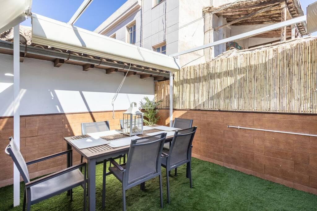 Apartamento Con Terraza A 4 Minutos De La Catedral Granada Buitenkant foto