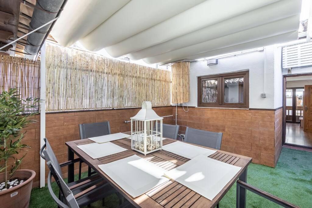 Apartamento Con Terraza A 4 Minutos De La Catedral Granada Buitenkant foto