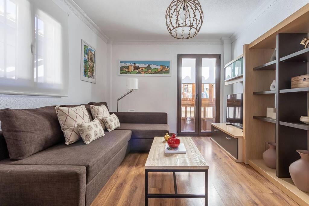Apartamento Con Terraza A 4 Minutos De La Catedral Granada Buitenkant foto