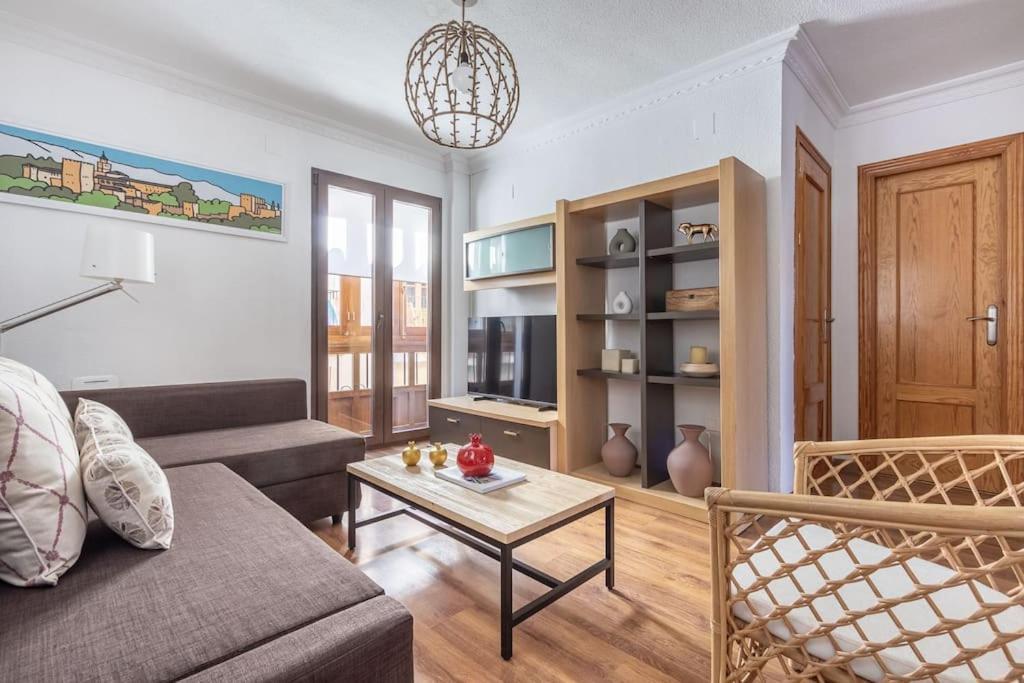 Apartamento Con Terraza A 4 Minutos De La Catedral Granada Buitenkant foto