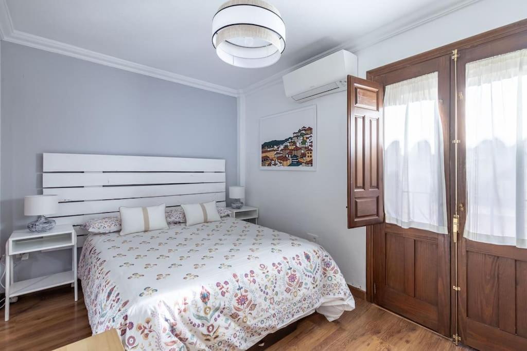 Apartamento Con Terraza A 4 Minutos De La Catedral Granada Buitenkant foto